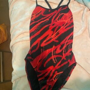 Racing style swim suit